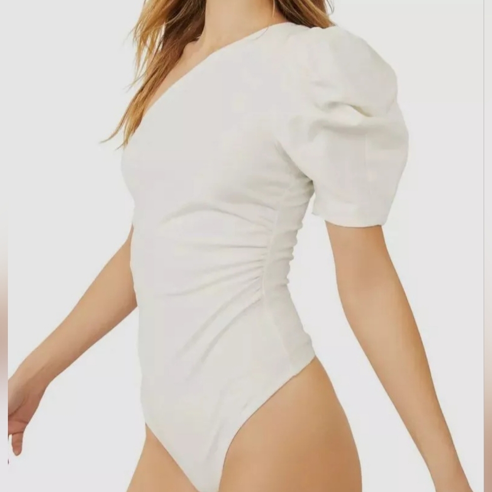 FREE People X Intimately Somethin Bout You One-Shoulder Bodysuit In Cream Sz Med